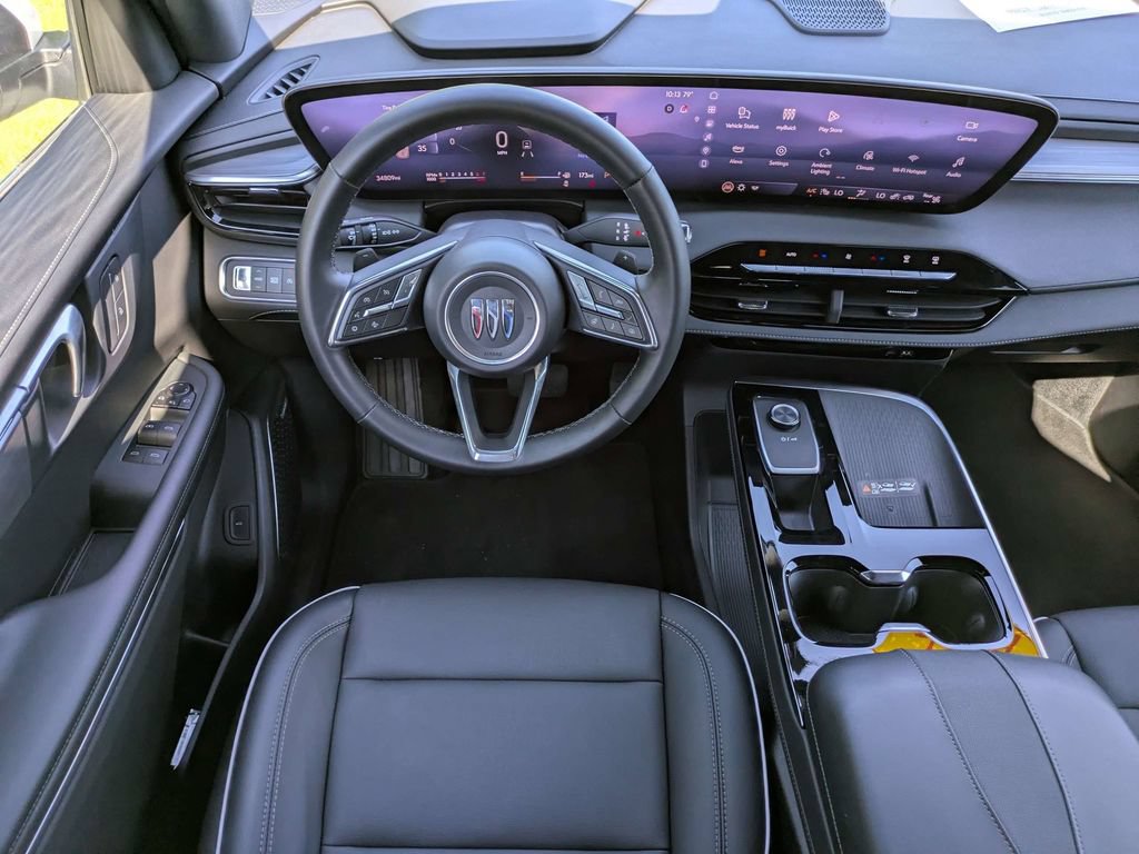 Used 2025 Buick Enclave Preferred FWD image 17