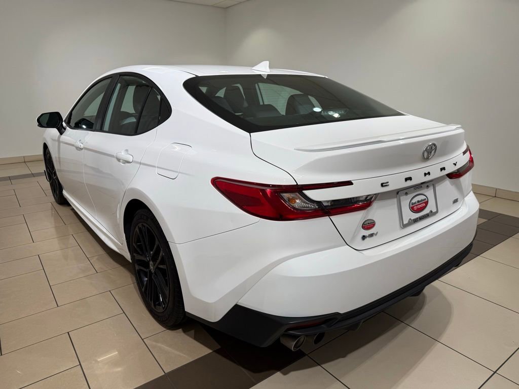 Certified 2025 Toyota Camry SE FWD image 3