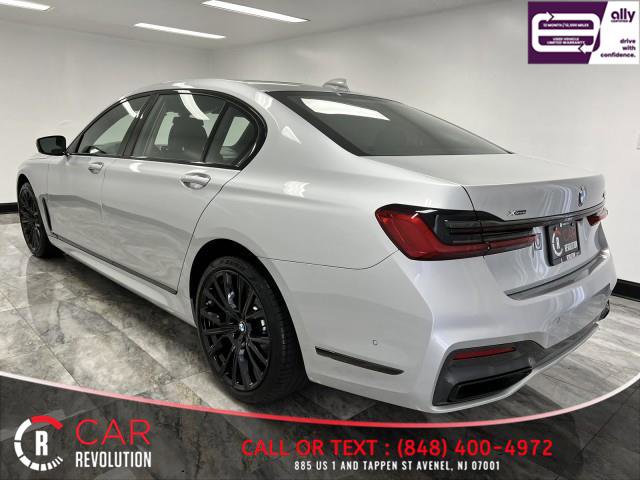 Used 2020 BMW 750i xDrive w/ Executive Package AWD/4WD image 5