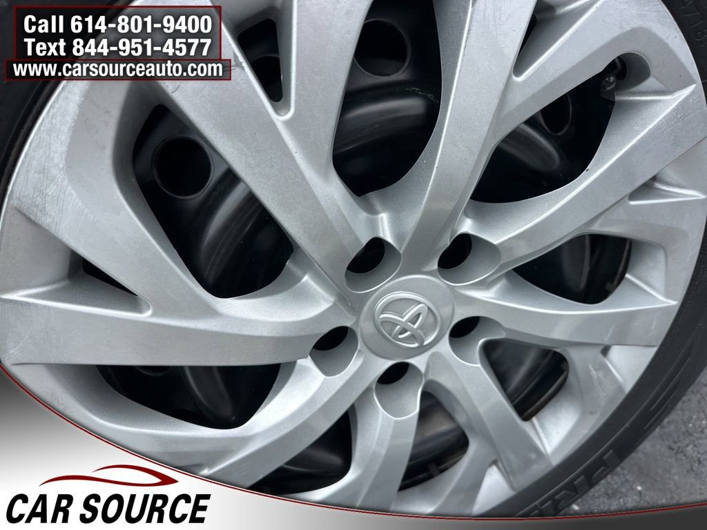 Used 2017 Toyota Corolla LE FWD image 21