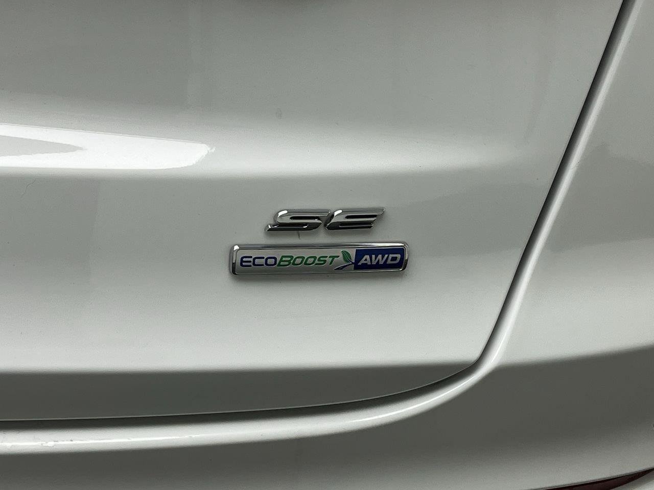 Used 2020 Ford Fusion SE AWD/4WD image 30
