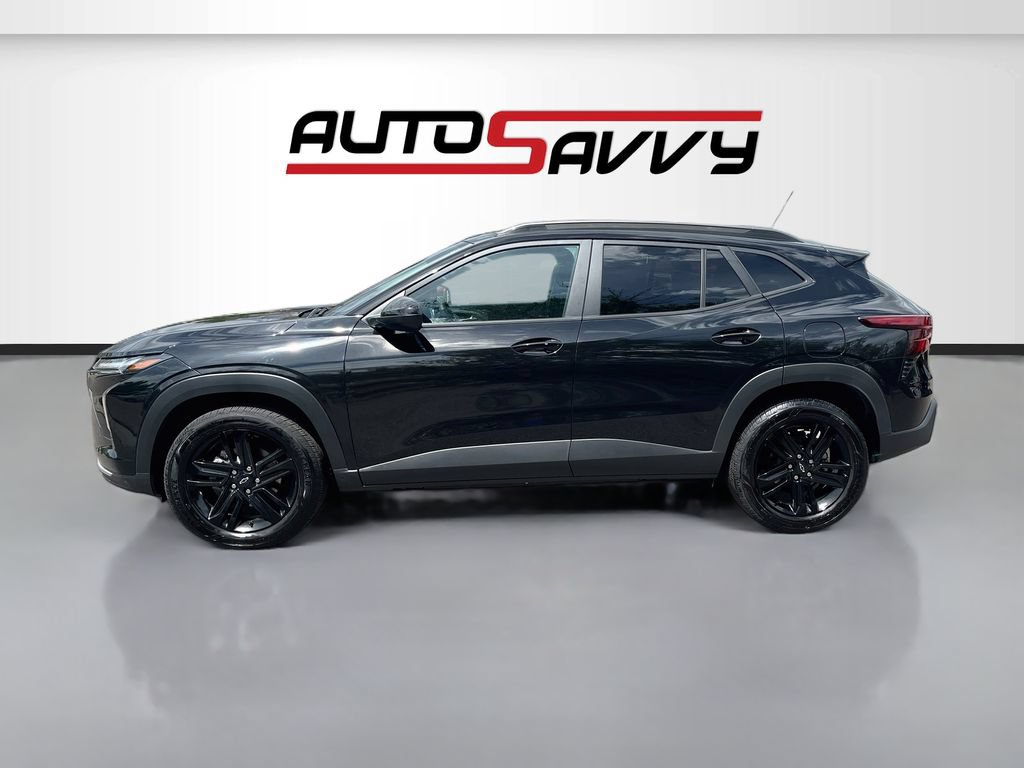 Used 2025 Chevrolet Trax ACTIV w/ Sunroof Package FWD image 4