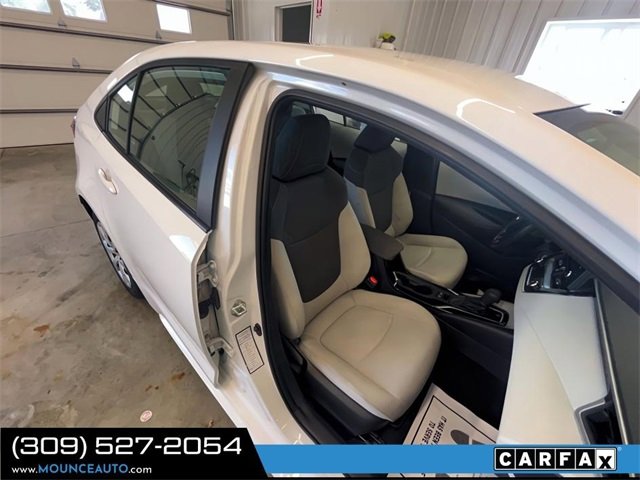 Used 2022 Toyota Corolla LE image 6