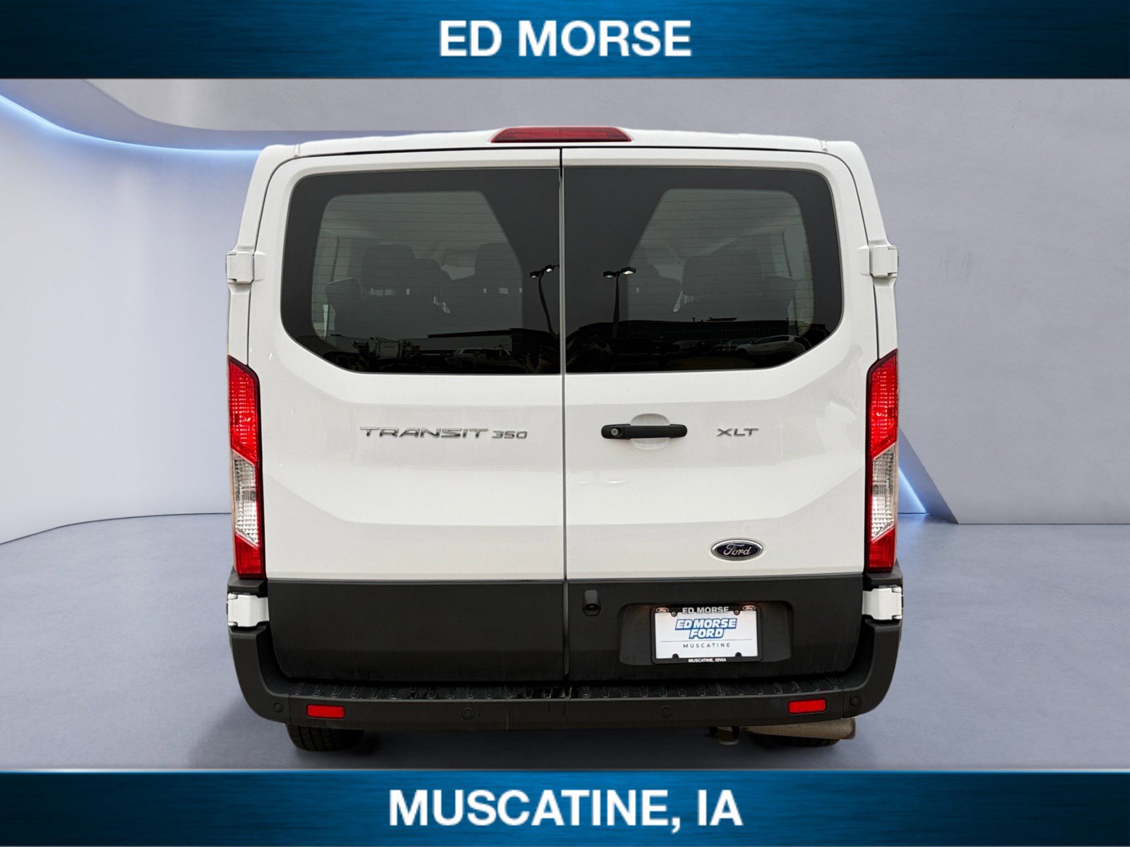 Used 2023 Ford Transit 350 XLT image 4