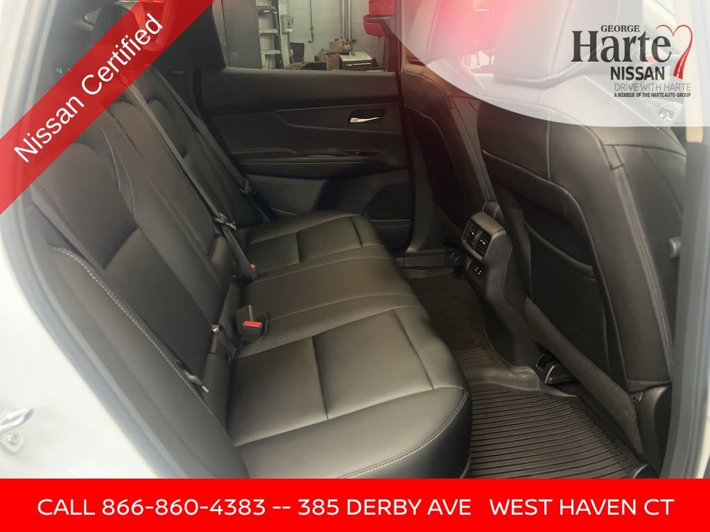 Certified 2025 Nissan Murano SV image 35