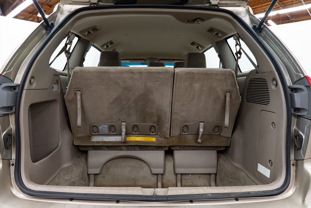 Used 2010 Toyota Sienna CE FWD image 8