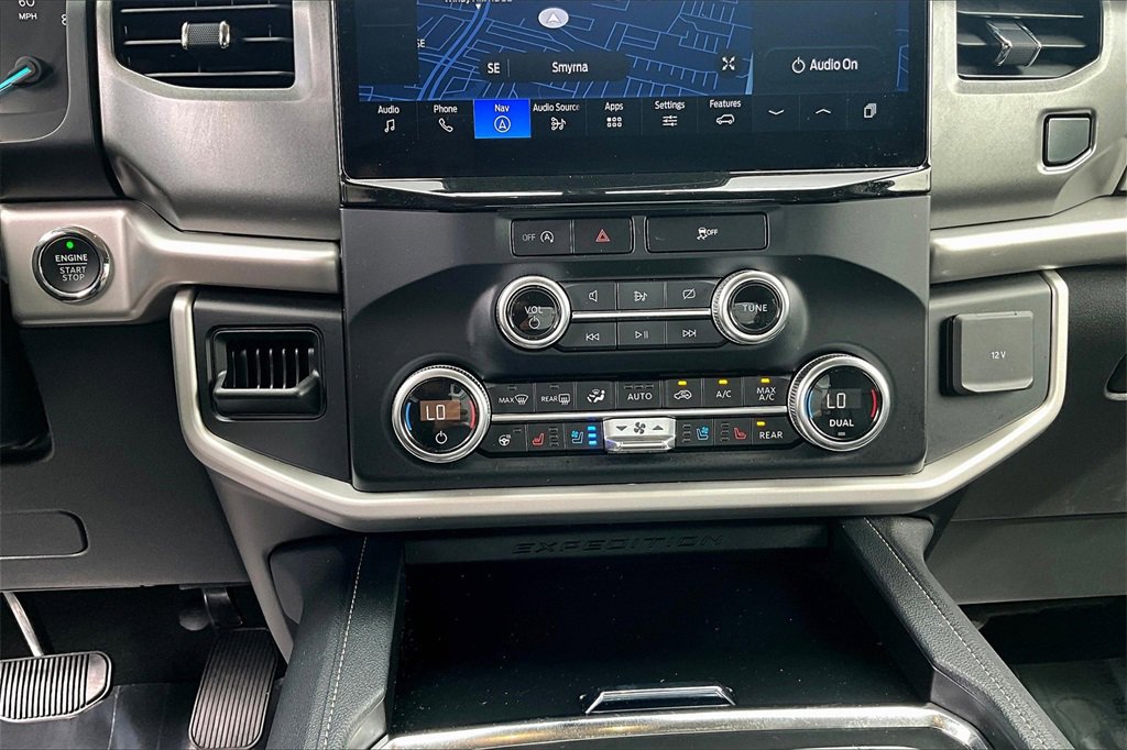 Used 2024 Ford Expedition XLT image 15