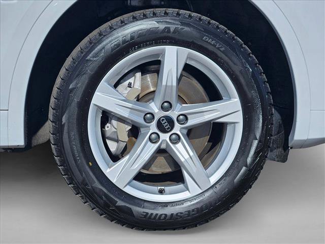 Used 2023 Audi Q5 2.0T Premium w/ Convenience Package AWD/4WD image 28