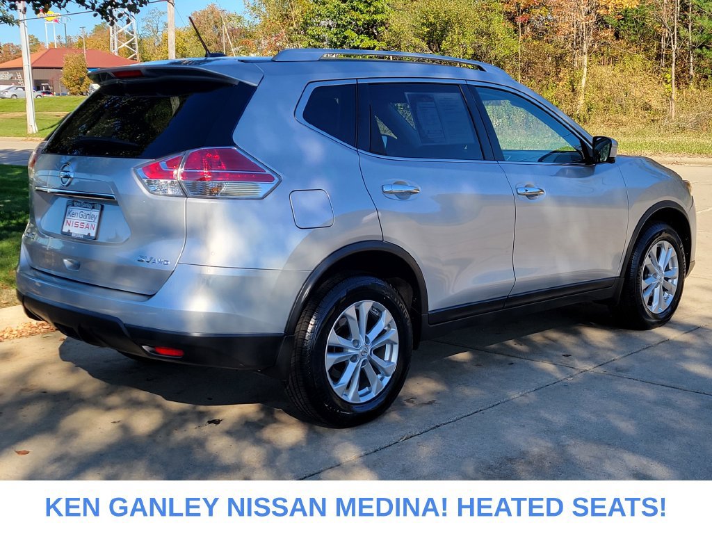 Used 2016 Nissan Rogue SV w/ SV Premium Package AWD/4WD image 3