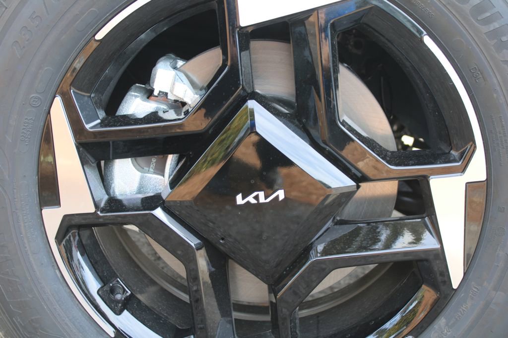 New 2026 Kia Sportage EX AWD/4WD image 18