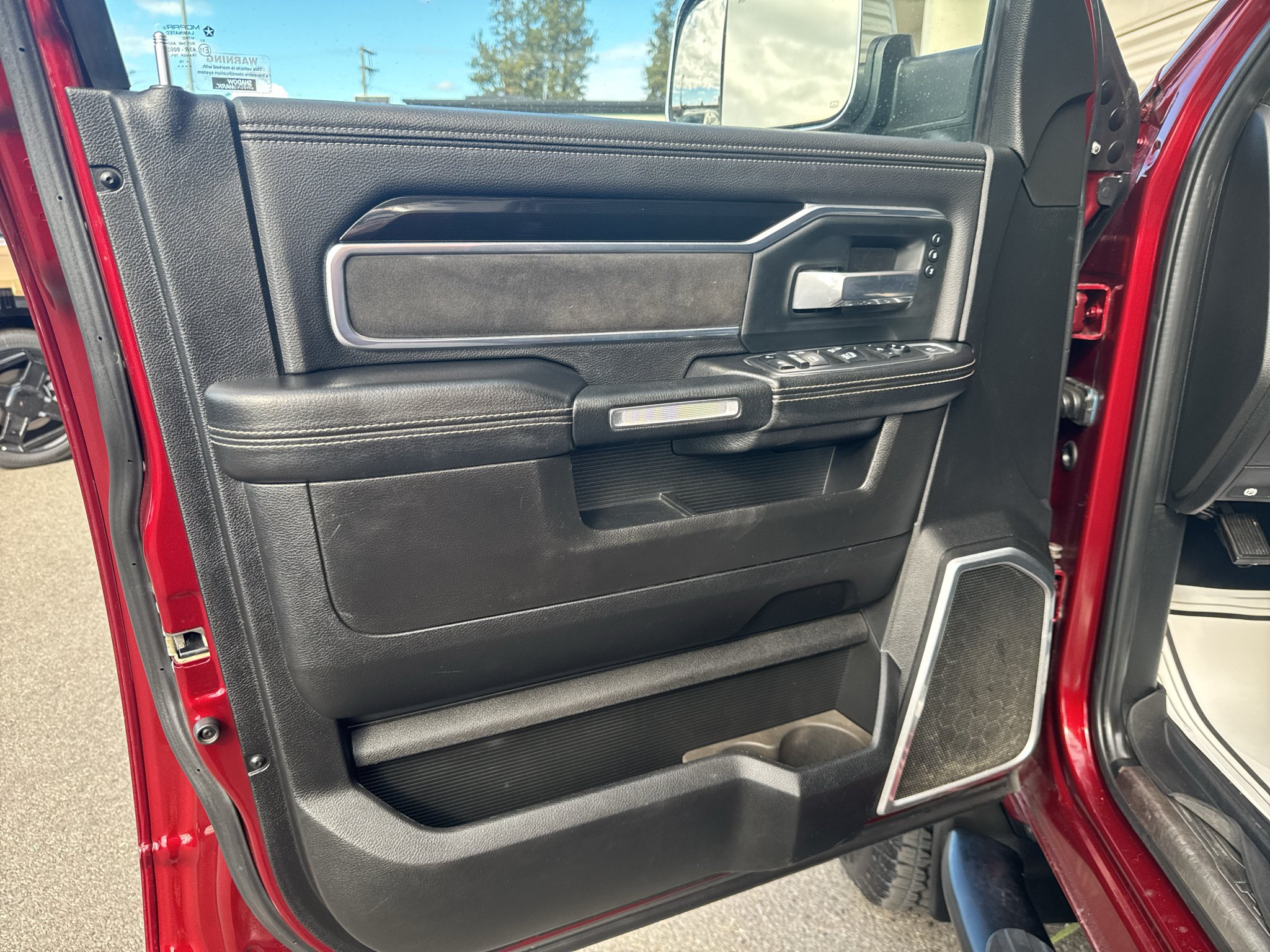 Used 2019 RAM 3500 Laramie AWD/4WD image 21