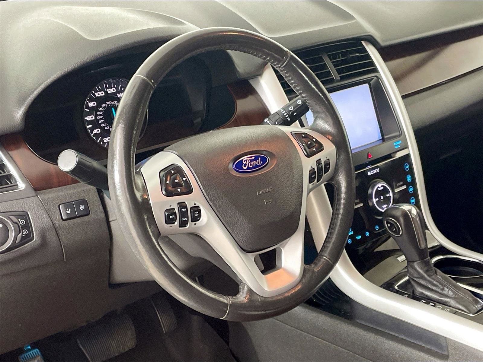 Used 2013 Ford Edge Limited image 18