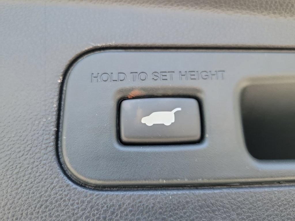 Used 2024 Acura MDX w/ Technology Package FWD image 8