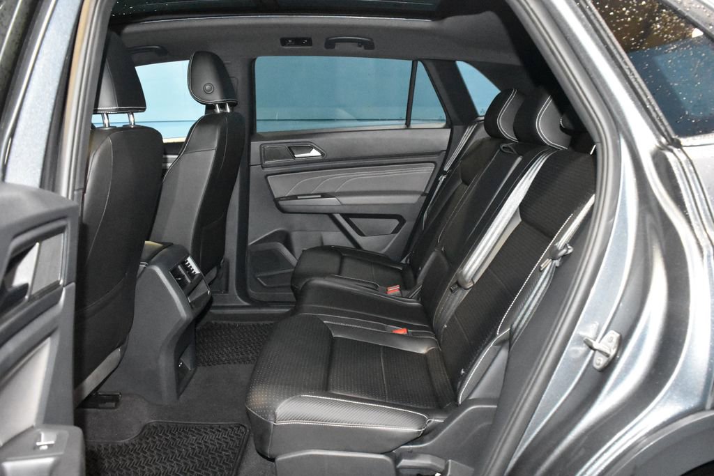 Used 2023 Volkswagen Atlas Cross Sport SE w/ Panoramic Sunroof Package image 21
