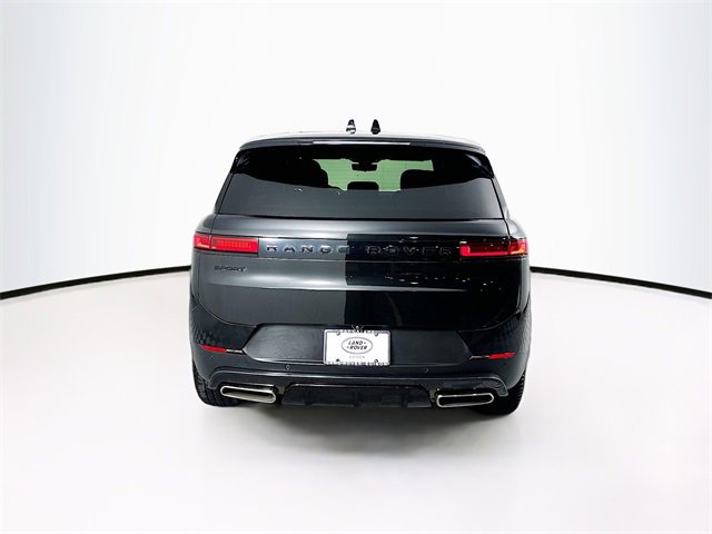 Used 2025 Land Rover Range Rover Sport SE image 6
