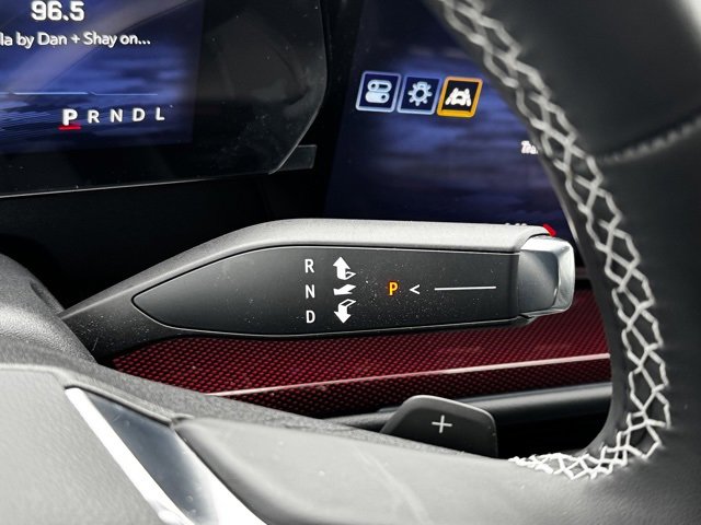 Used 2025 Chevrolet Traverse Z71 w/ Driver Confidence Package image 29