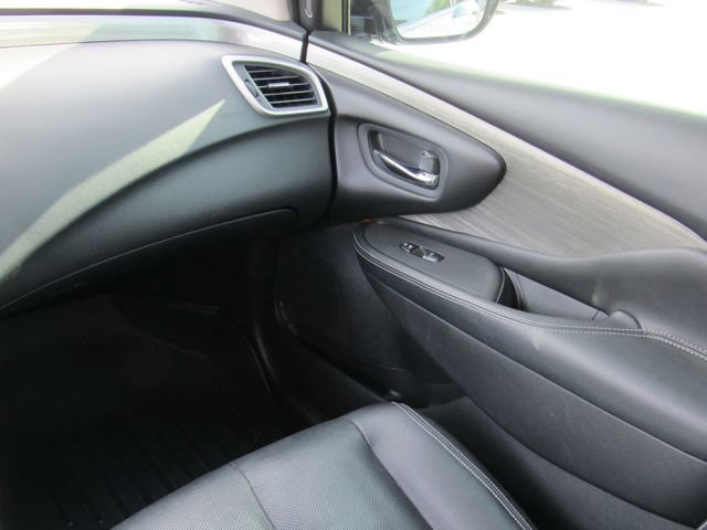 Used 2016 Nissan Murano Platinum w/ Platinum Technology Package FWD image 21