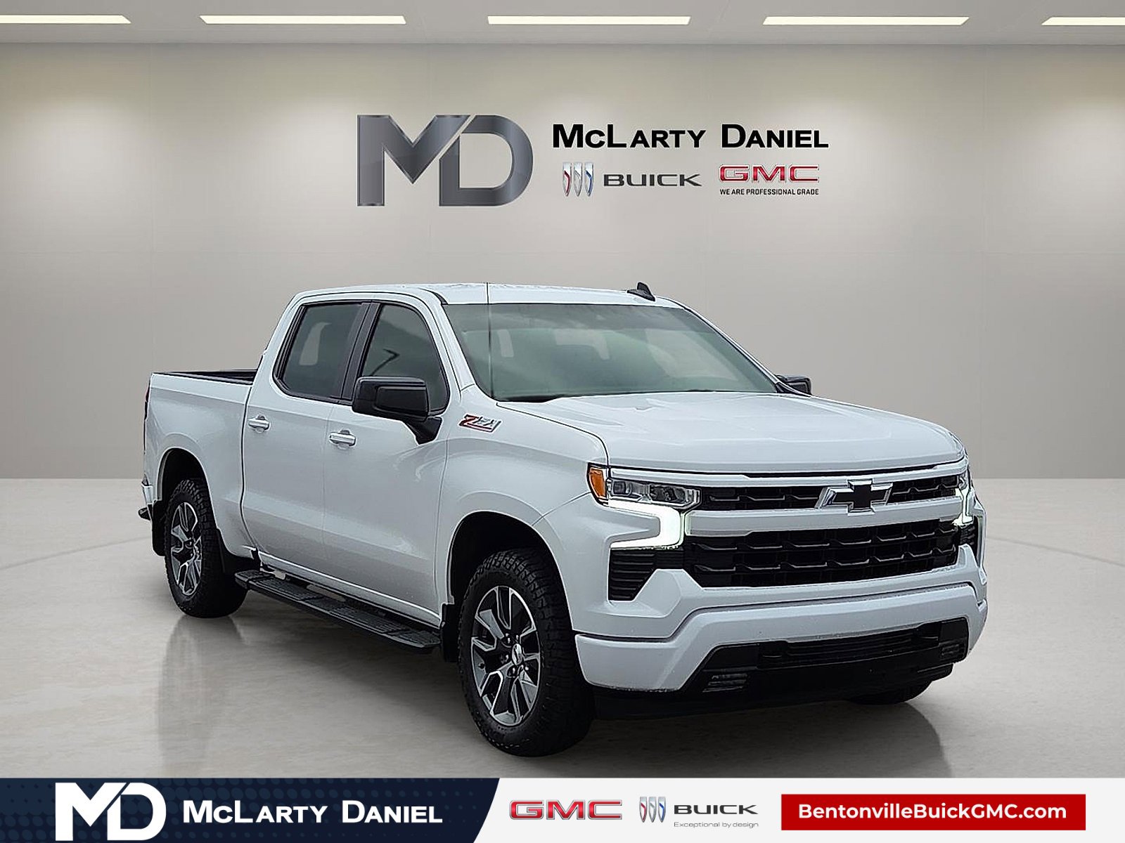 Used 2024 Chevrolet Silverado 1500 RST image 1