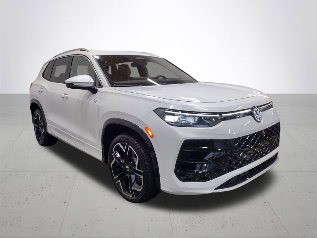 New 2026 Volkswagen Tiguan SEL R-Line image 4