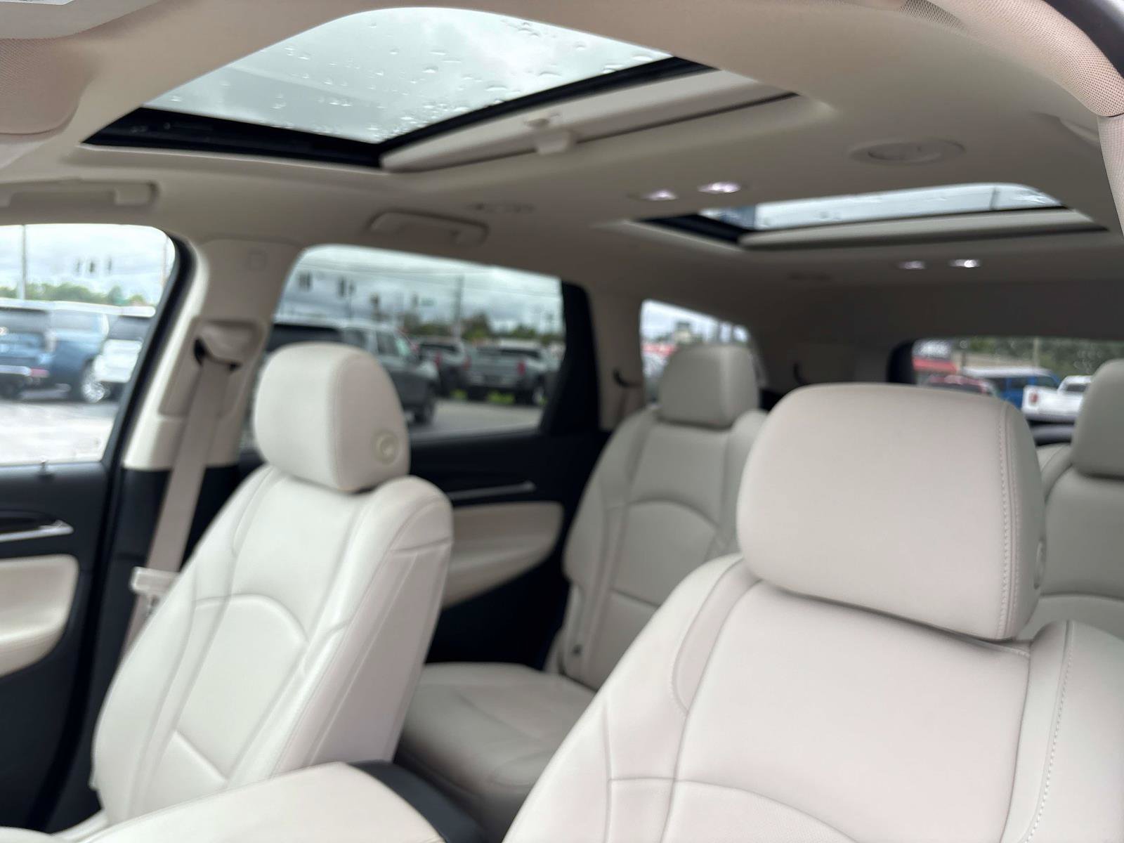 Used 2023 Buick Enclave Essence w/ Experience Buick Package FWD image 12