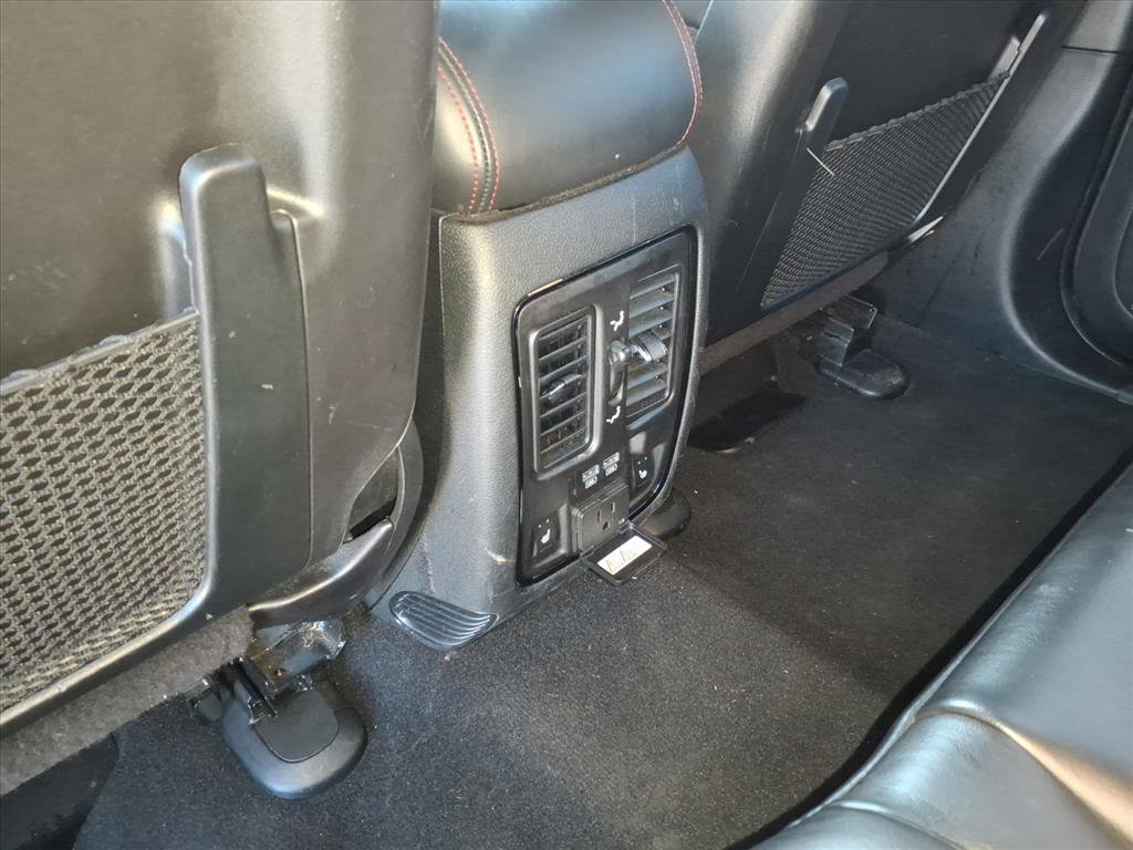 Used 2024 Dodge Durango GT image 17