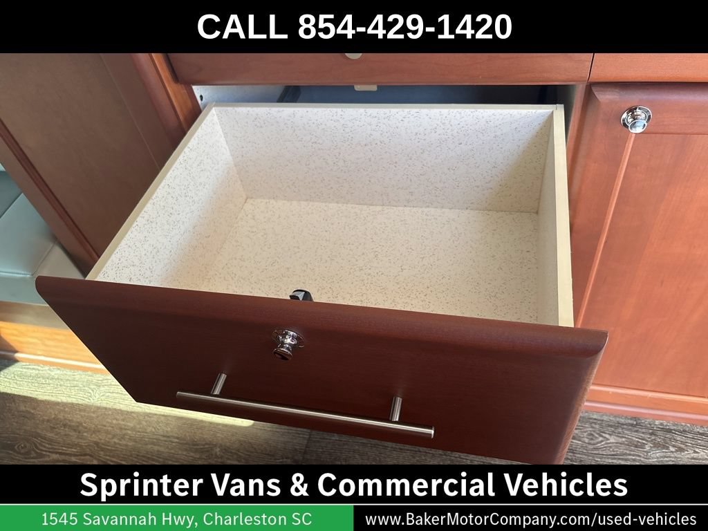 Used 2016 Mercedes-Benz Sprinter 3500 image 11