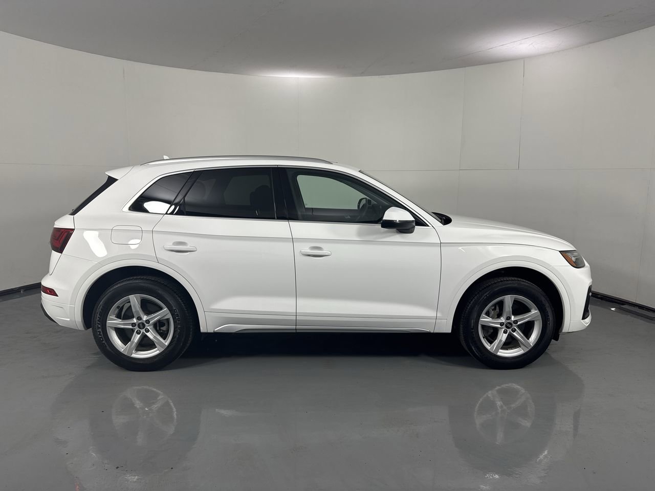 Used 2023 Audi Q5 2.0T Premium w/ Convenience Package AWD/4WD image 38