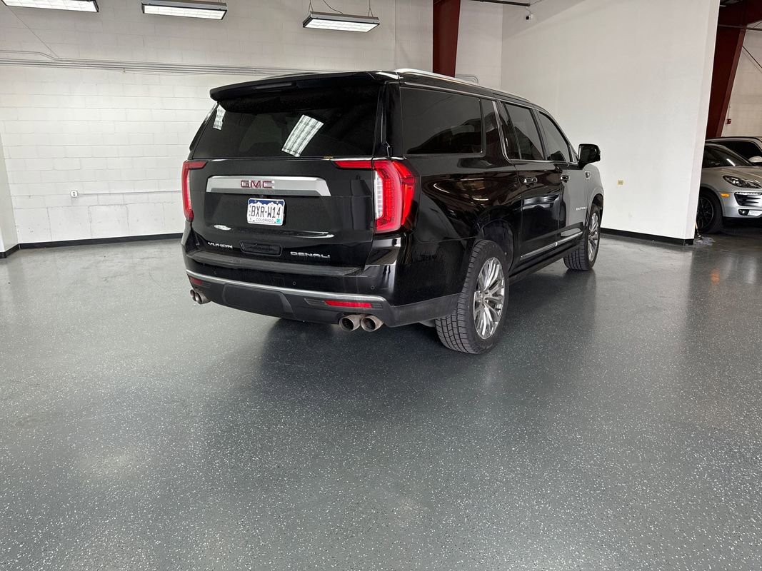 Used 2022 GMC Yukon XL Denali image 4