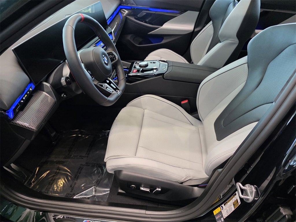 New 2026 BMW M5 Touring w/ Executive Package image 6