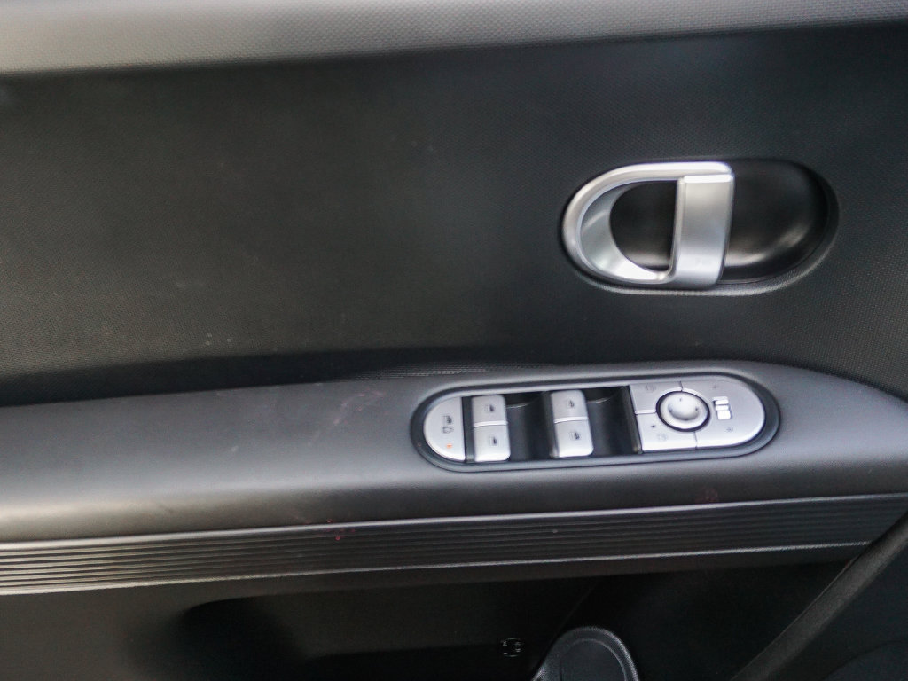 Used 2024 Hyundai Ioniq 5 SEL RWD image 19