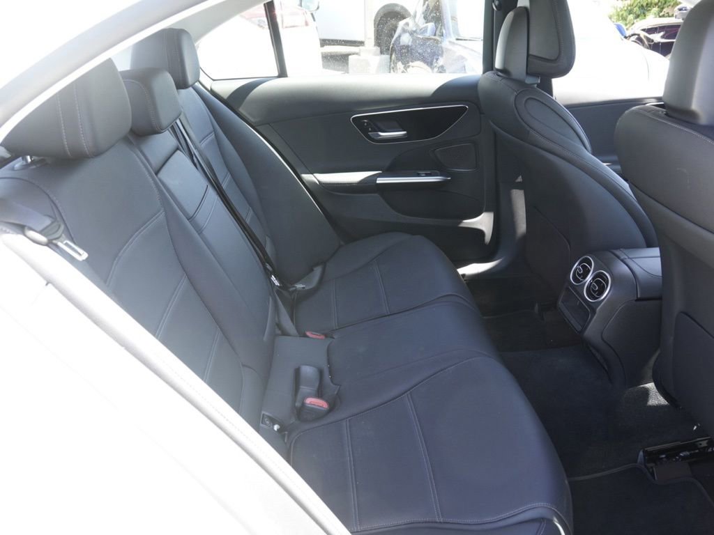 Used 2023 Mercedes-Benz C 300 Sedan image 17