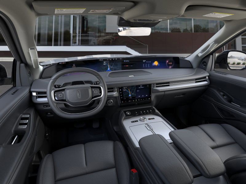 New 2025 Lincoln Navigator L Reserve AWD/4WD image 9