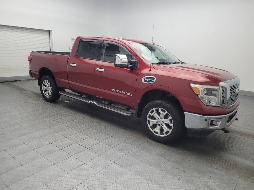 Used 2017 Nissan Titan SL image 11