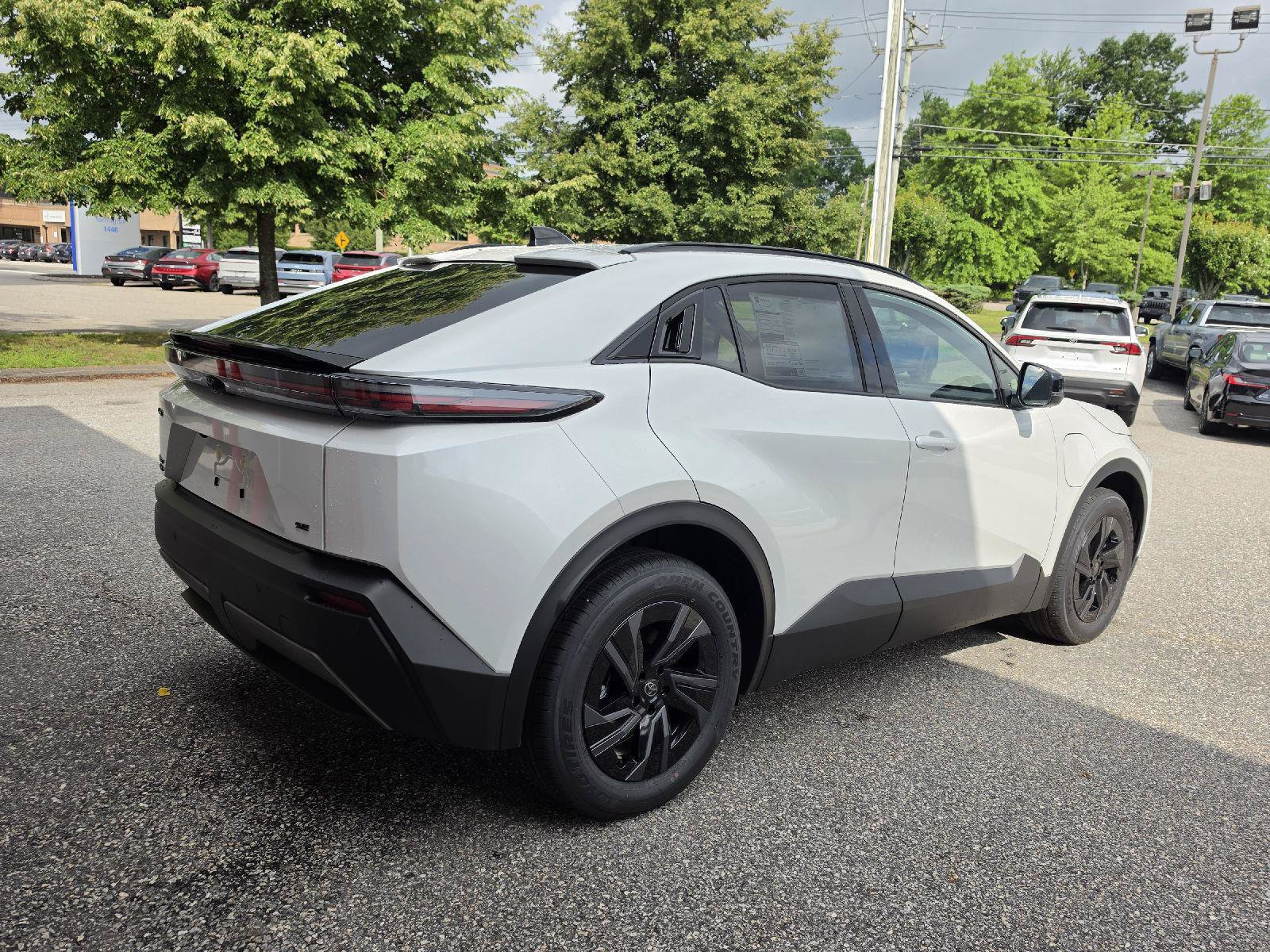 New 2026 Toyota C-HR AWD/4WD image 3
