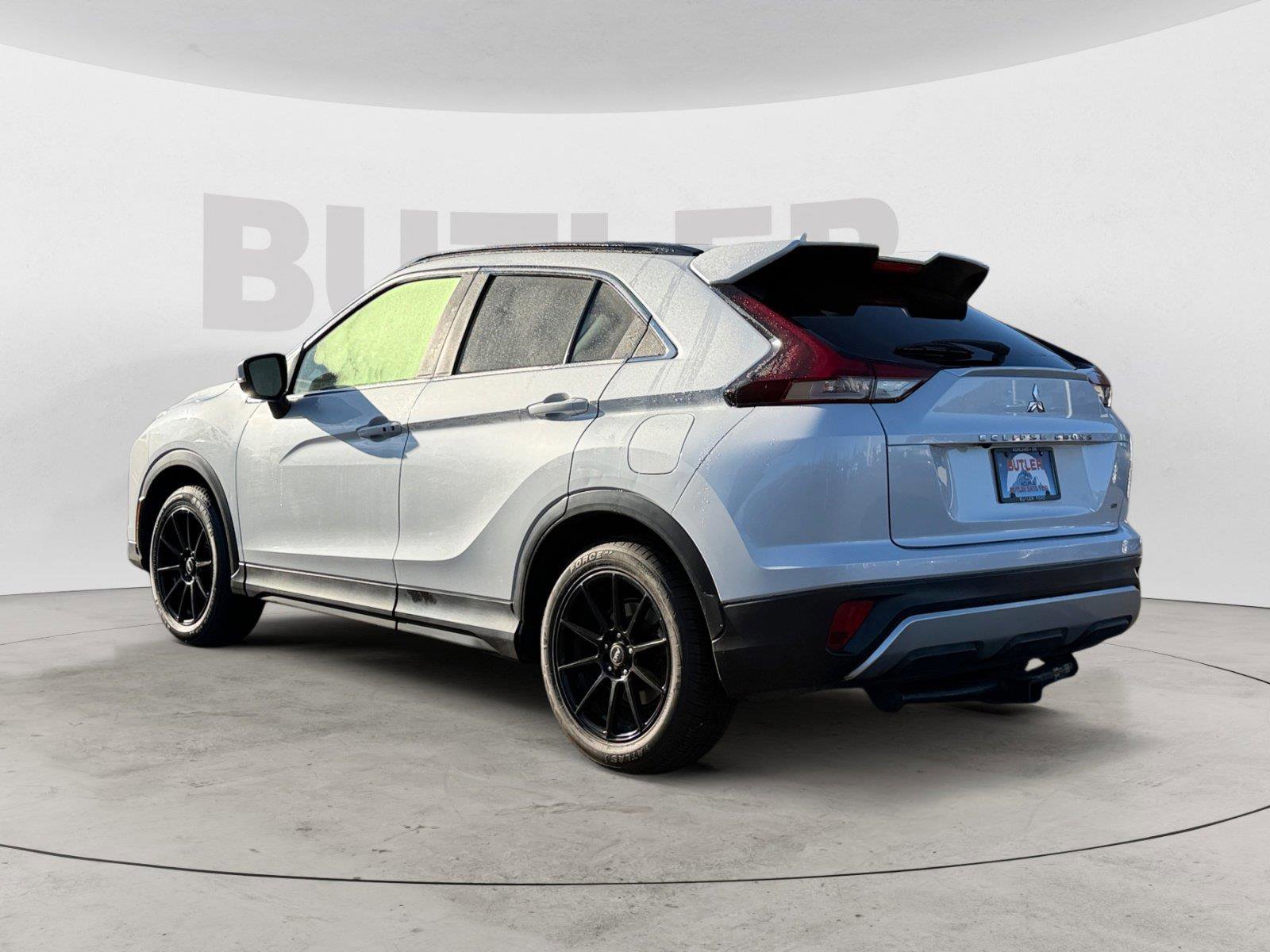 Used 2022 Mitsubishi Eclipse Cross SE image 3
