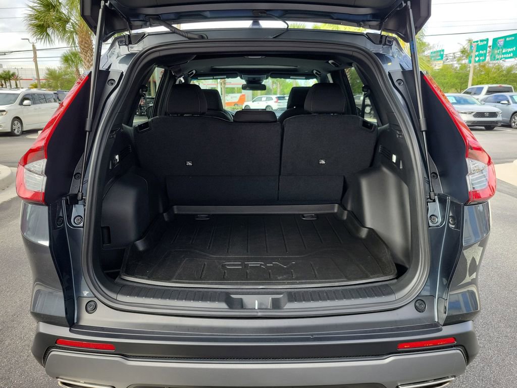 Certified 2025 Honda CR-V Sport image 11