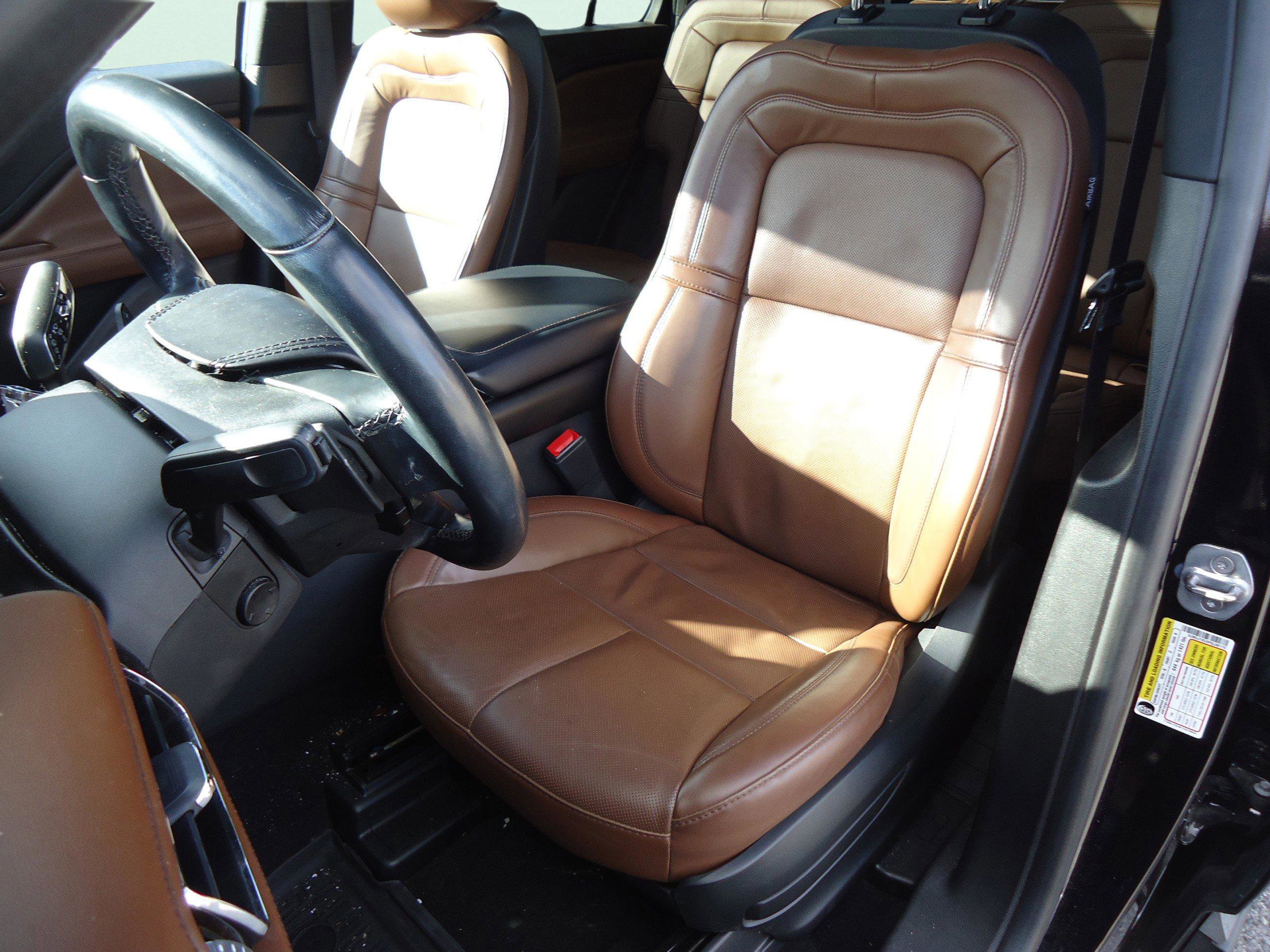 Used 2023 Lincoln Aviator Reserve w/ Equipment Group 201A image 23