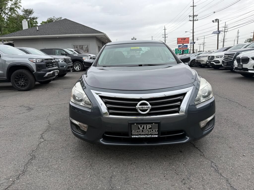 Used 2013 Nissan Altima 2.5 S FWD image 3