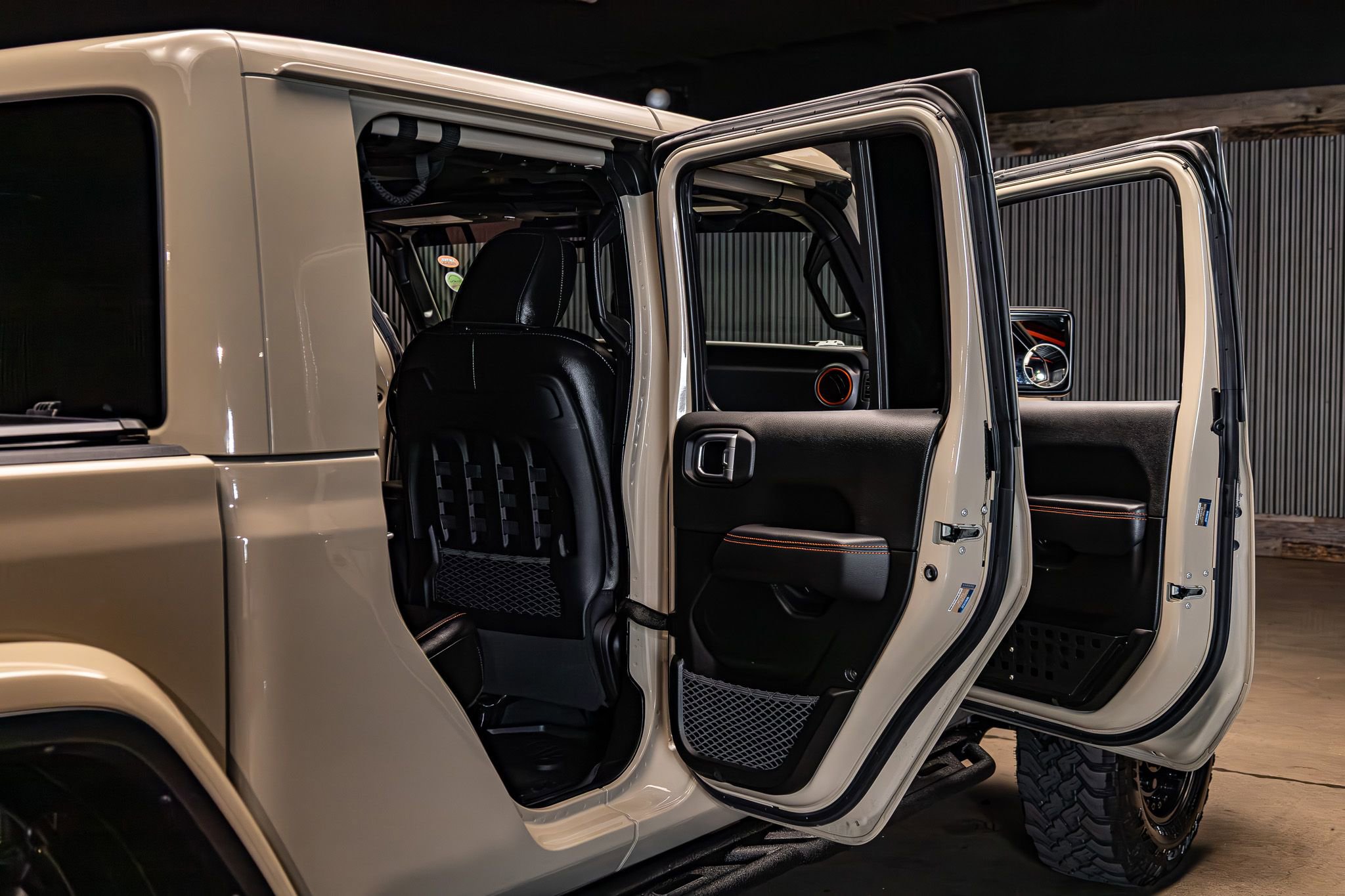 Used 2022 Jeep Gladiator Mojave w/ LED Lighting Group AWD/4WD image 29