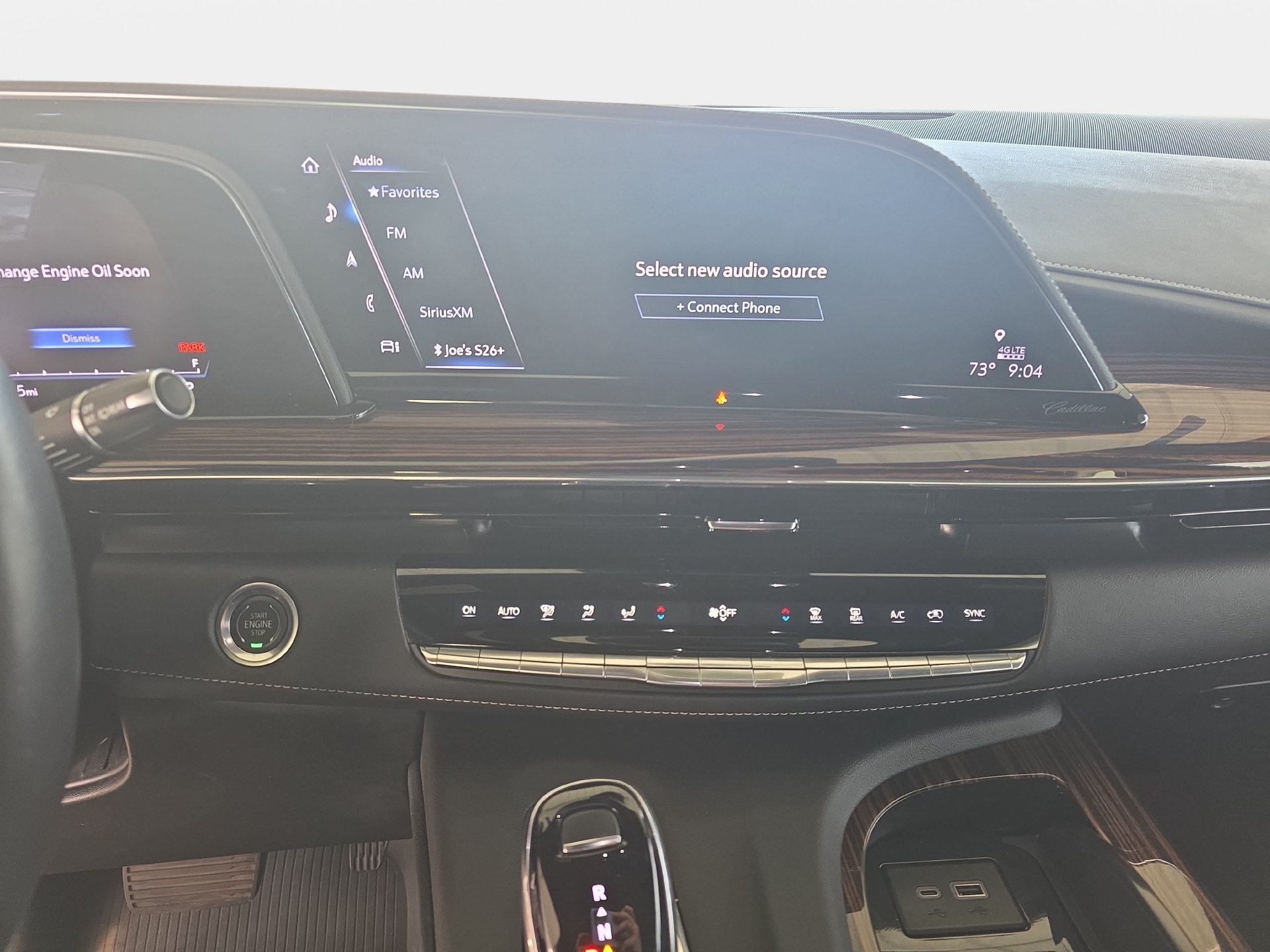 Used 2024 Cadillac Escalade Premium Luxury RWD image 20