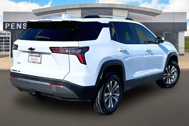 Used 2025 Chevrolet Equinox LT w/ Convenience Package II image 3