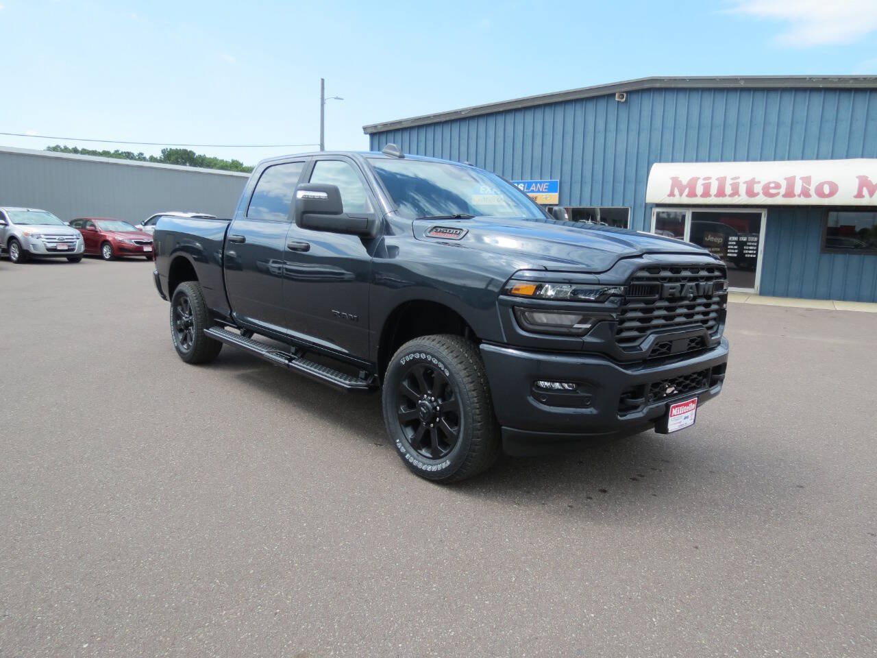 New 2026 RAM 3500 Big Horn AWD/4WD image 4