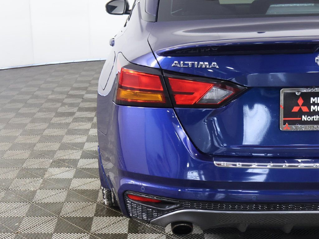 Used 2022 Nissan Altima 2.0 SR image 14