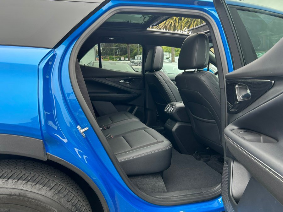Used 2024 Chevrolet Blazer EV LT AWD/4WD image 38