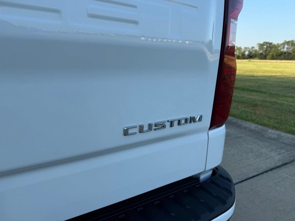 New 2026 Chevrolet Silverado 1500 Custom AWD/4WD image 7