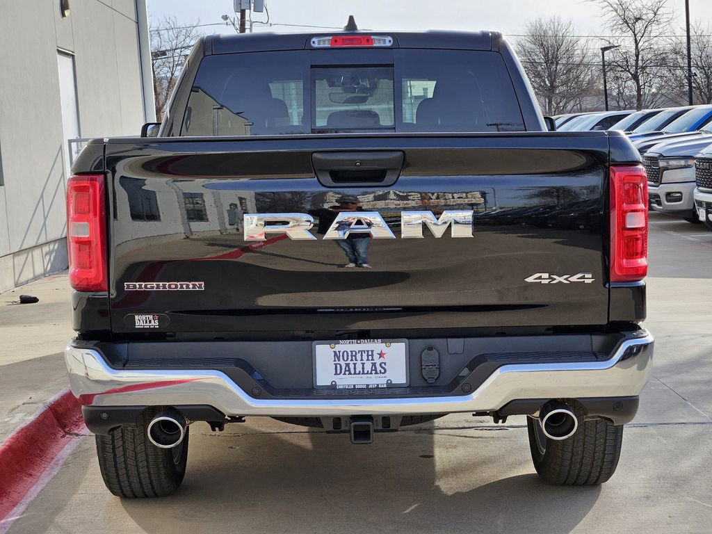 New 2026 RAM 1500 4x4 Crew Cab image 4