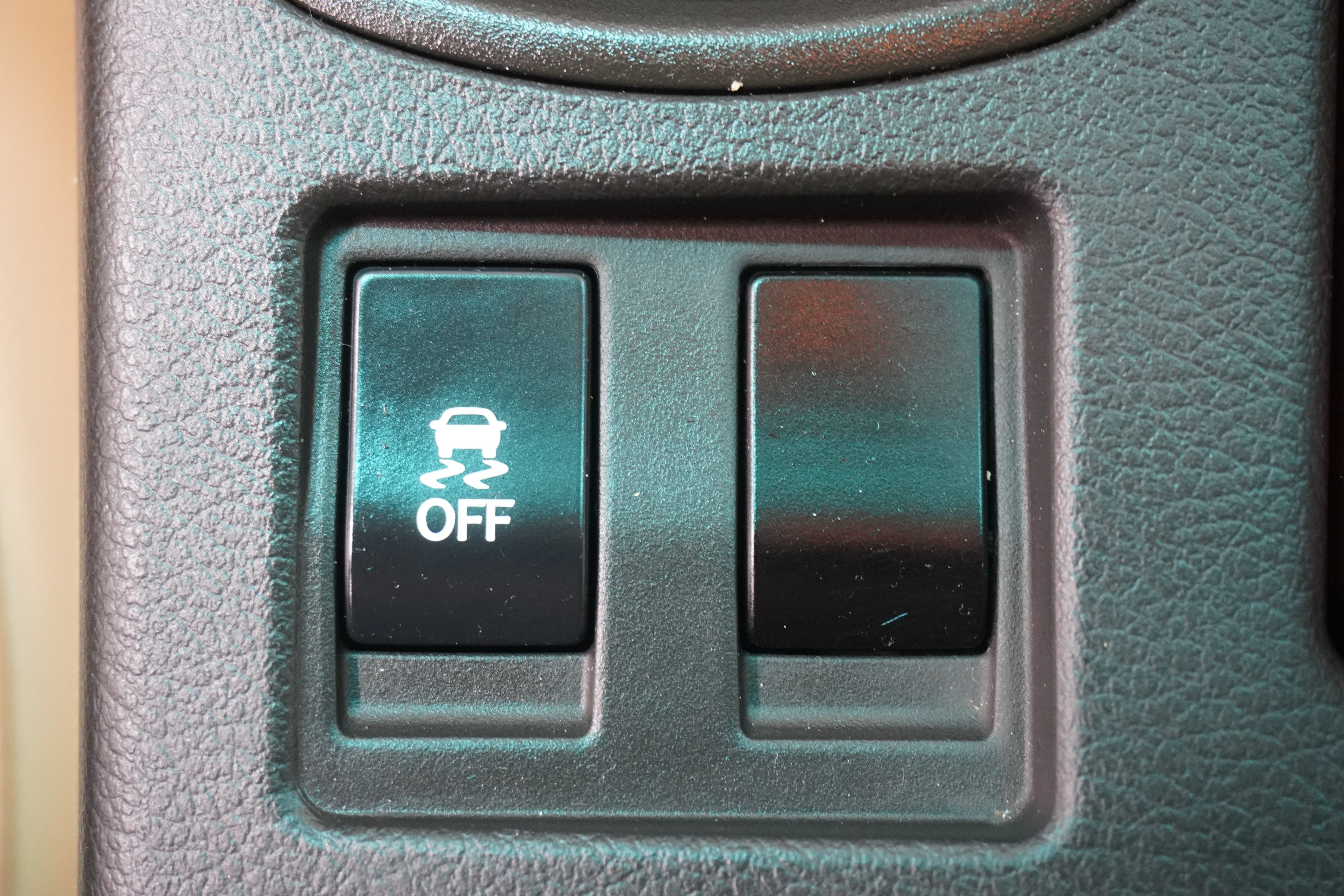 Used 2012 Lexus RX 350 FWD w/ Premium Pkg image 23