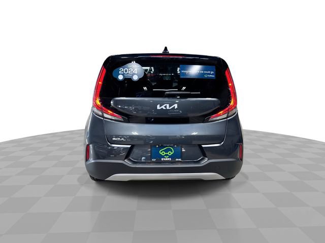 Used 2024 Kia Soul LX w/ Option Group 015 FWD image 8