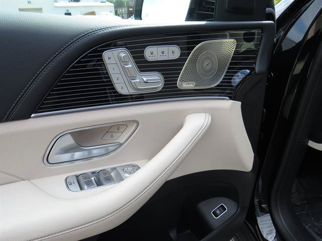 Certified 2024 Mercedes-Benz GLS 580 4MATIC image 9
