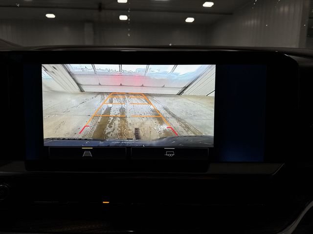 Used 2023 Chevrolet Silverado 1500 RST AWD/4WD image 15